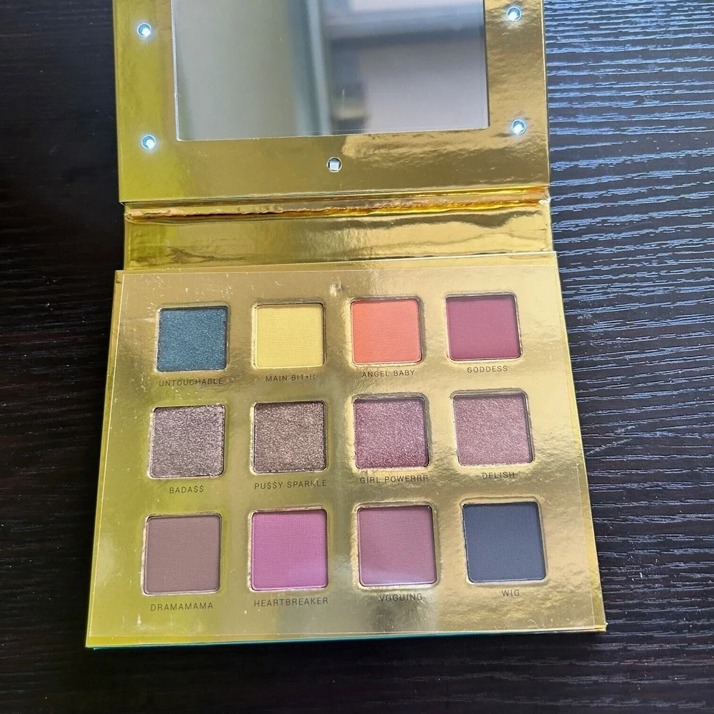 Mama Mia Cosmetics Eyeshadow Palette‎ Pressed Pigment Makeup Cosmyfy New in Box